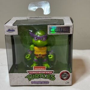 Nickelodeon Teenage Mutant Ninja Turtles Donatello Figure - Green and Purple